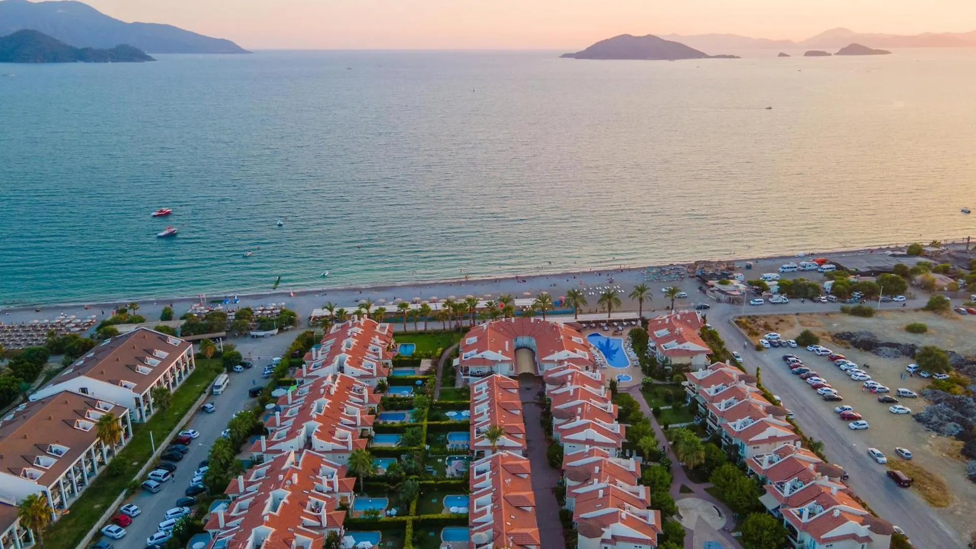 Sunset Beach Club Fethiye Aparthotel