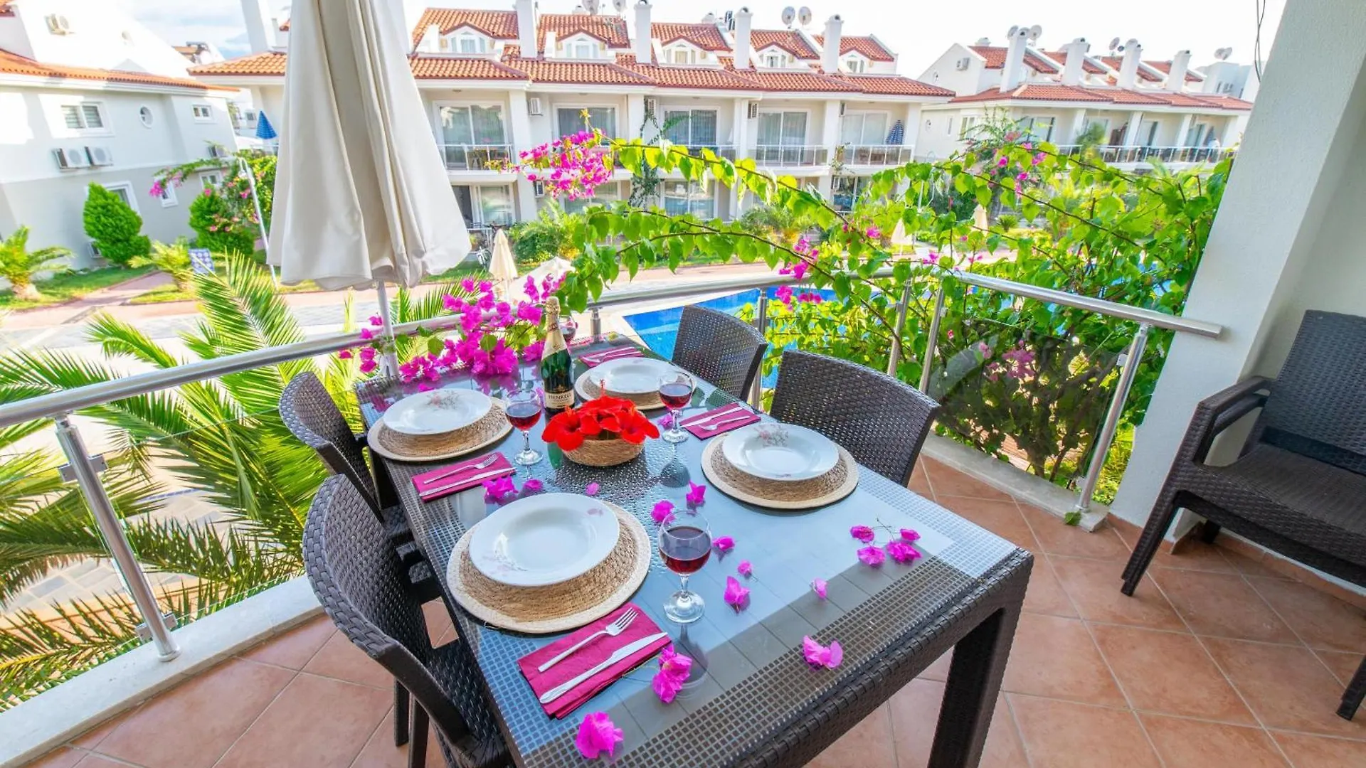 Sunset Beach Club Fethiye Aparthotel